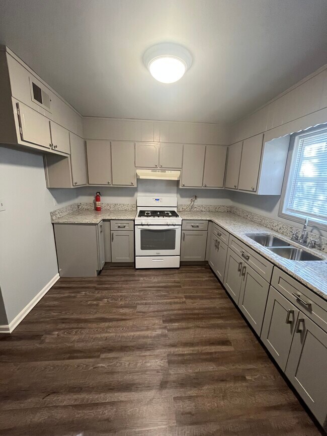 Photo - 2864 Cheney St Unit #2