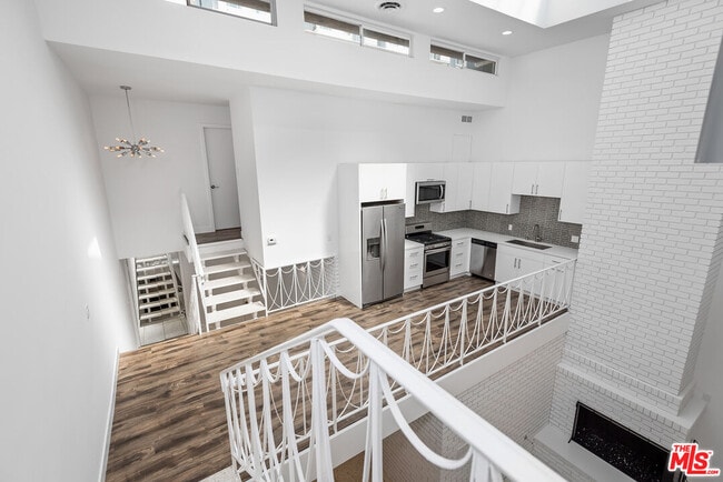 Photo - 764 N Doheny Dr Unit 2