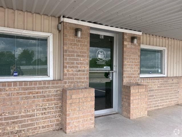 Building Photo - 521 S Access Rd Rental