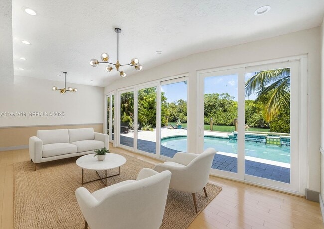 Photo - 3180 N Bay Rd