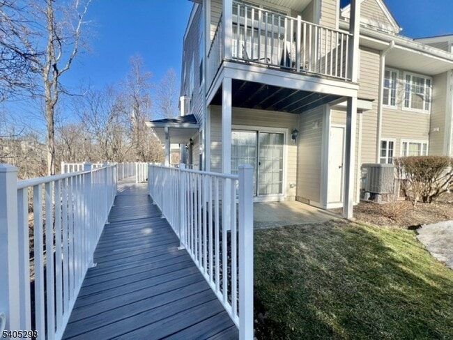 Photo - 1023 Castle Rd