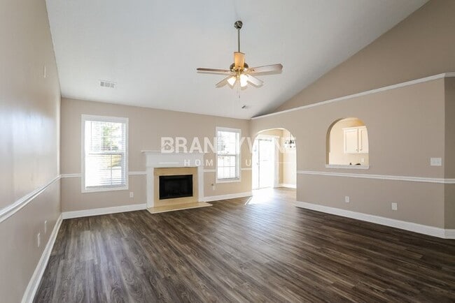 Photo - 255 Beranda Cir