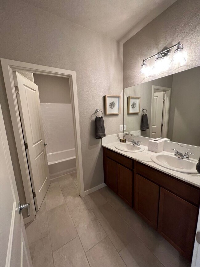 Photo - Gorgeous 2 Story, 3 Bed/2.5 Bath Townhouse with 2 Car Garage in Gated Community