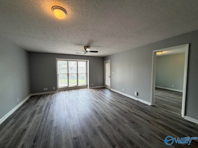 Building Photo - 4947 7 Pine Cir Unit 4947