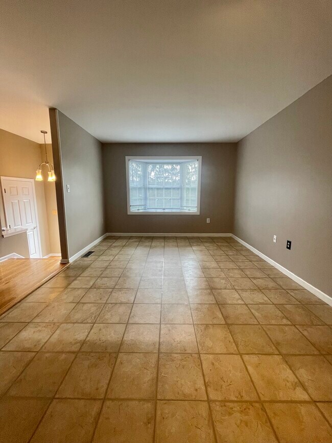 Photo - 23 Briarwood Way