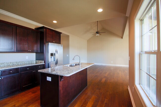 Photo - 374 Big Station Camp Blvd Unit B