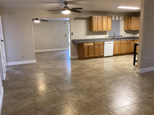 Photo - 1916 Cornett Pl