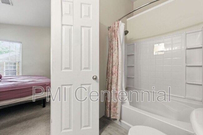 1528 Cove Creek Cir