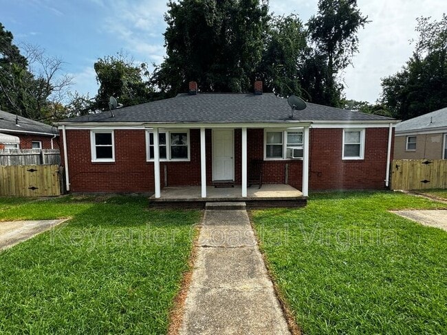 Building Photo - 211 Rogers Ave