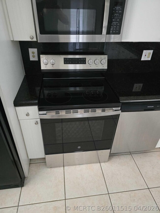 Photo - 193 Lakeview Dr Unit 205