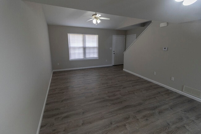 Photo - 5307 Currituck Ln