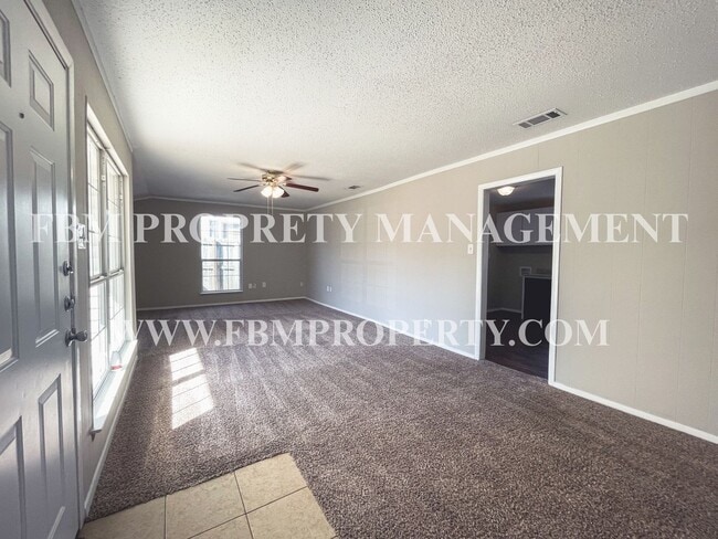 Photo - 136 Highland Dr
