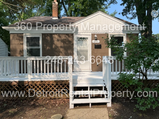 Photo - 2 bed 2 Full bath Ranch with Basement and spacious Yard!