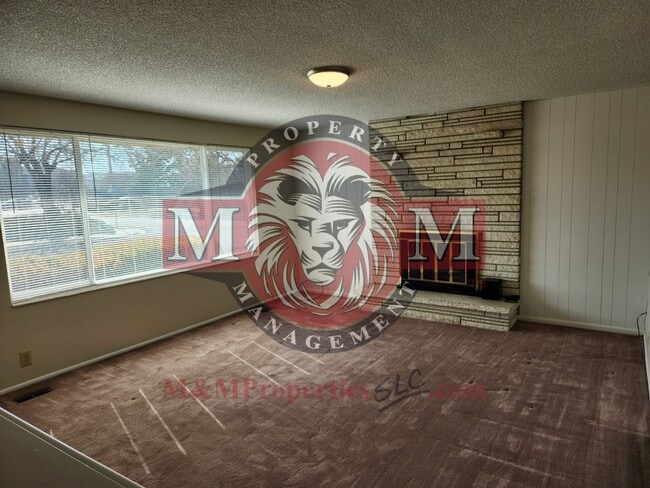 Photo - Great 4 Bd 2 Ba Home in Taylorsville