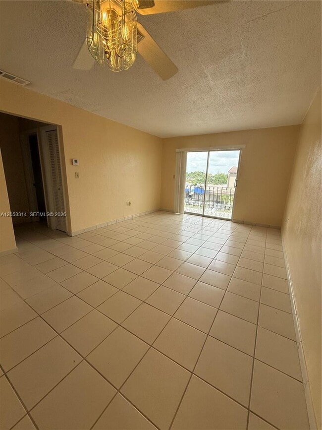 Photo - 10 SW 45th Ave Unit 33