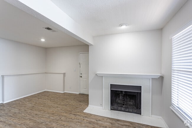 2BR, 1BA - 1059 SF - Living Room - Lakeside Village