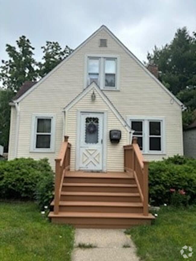 Building Photo - 1805 Winchester St Rental