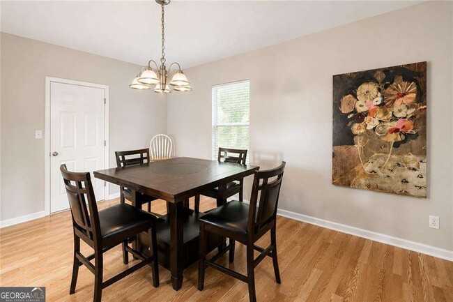 Photo - 809 Spencer St NW