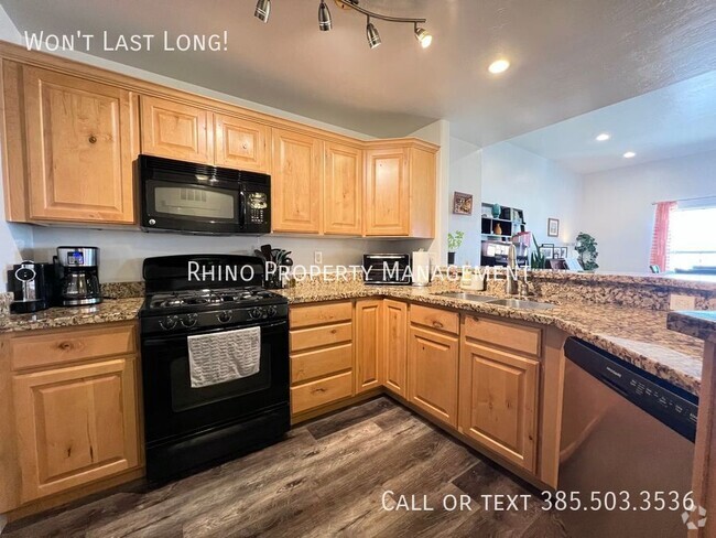 Building Photo - 4276 S Main St Rental