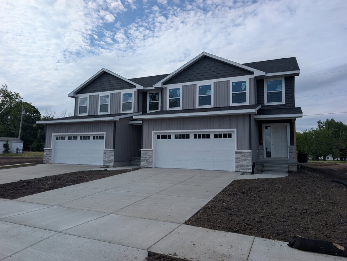 Photo - 3156 3rd Ave