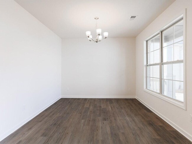 Photo - 114 Valimar Dr