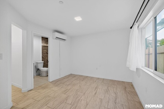 Photo - 3069 40th St