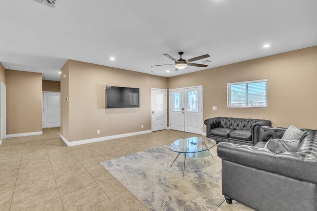 Photo - RV GARAGE | Single Story | Furnished Or Unfurnished