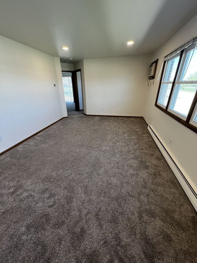 Photo - Spartan Drive Apartments
