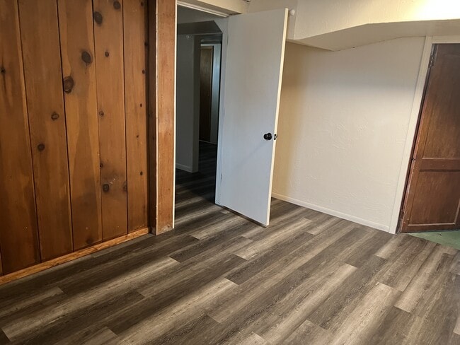 Photo - 921 E 8th Ave