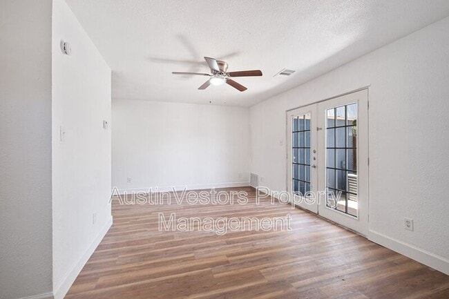 Building Photo - 2217 Mission Hill Dr Unit C Rental