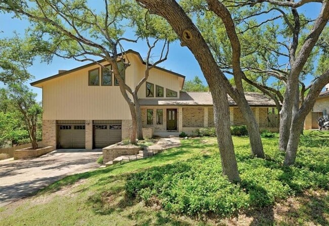 Building Photo - 1808 Trevino Dr