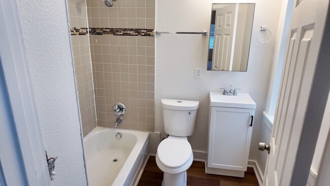 Photo - Renovated 3-Bed Gem Minutes to UC & Downtown – Bright, Clean, and Move-In Ready! Unidad 2