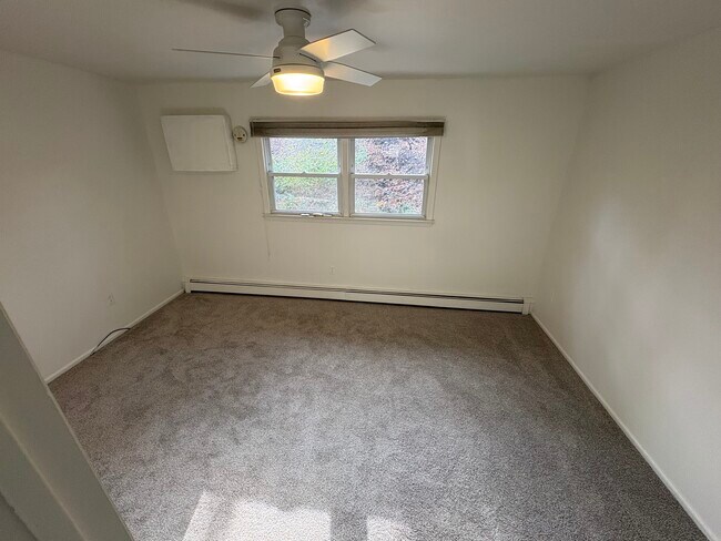 Photo - 23 Pilgrim Dr Unit 1