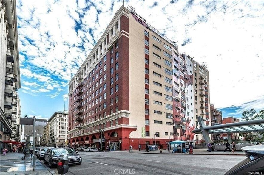 Photo - 312 W 5th St Unit M6