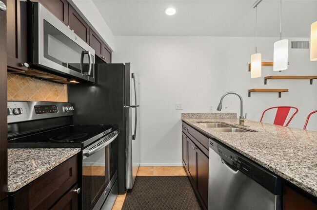 Photo - 910 Duncan Ln Unit 19