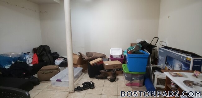 Photo - 192 Kelton St Unidad G