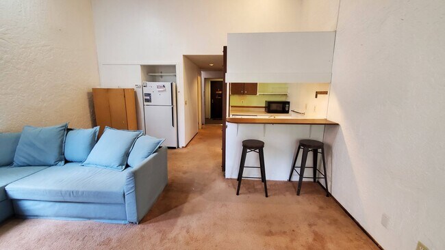 Photo - NEW PHOTOS COMING SOON!1 BDRM Kings Run Co...
