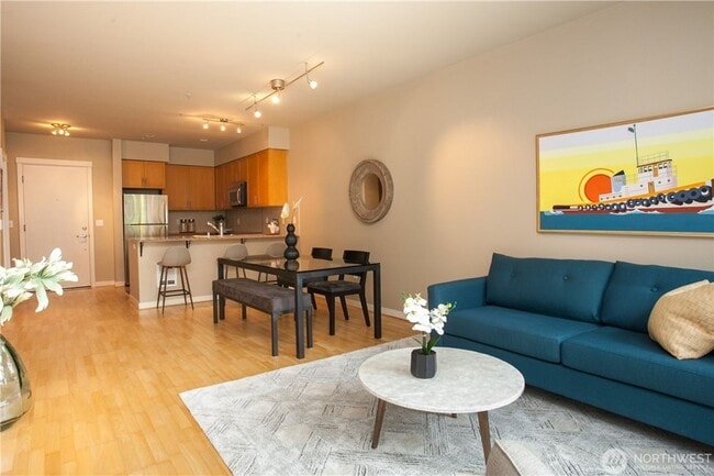 Photo - Harbor Square Condominium Unit B318