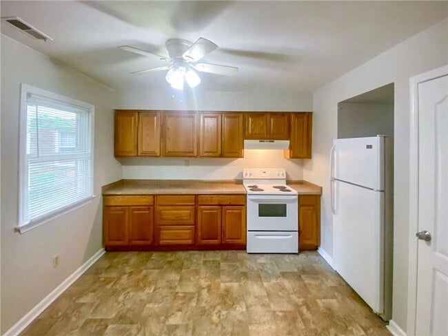 Photo - Rush - Silver Unit 2306 Rush St - Silver