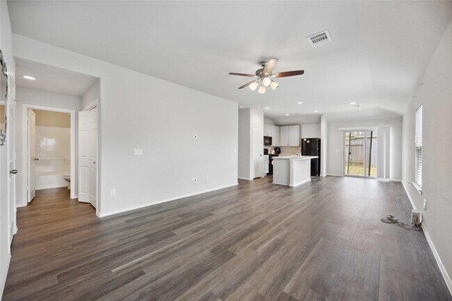 Photo - 7907 Hollow Root Ln