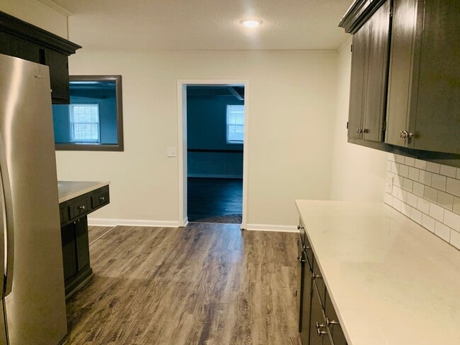 Photo - 106 Ward Ave SW Unidad 1