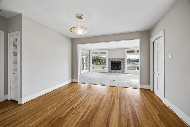 Photo - 1015 Usener St