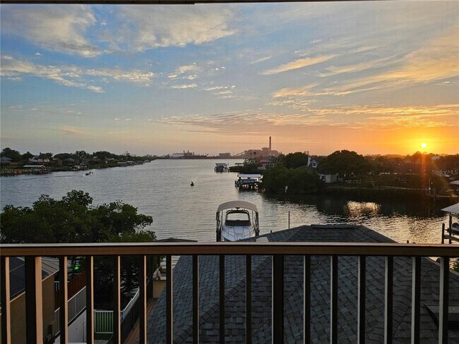 1209 Apollo Beach Blvd