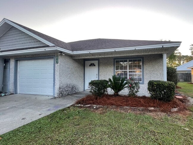 Building Photo - 185 Leeswood Cir