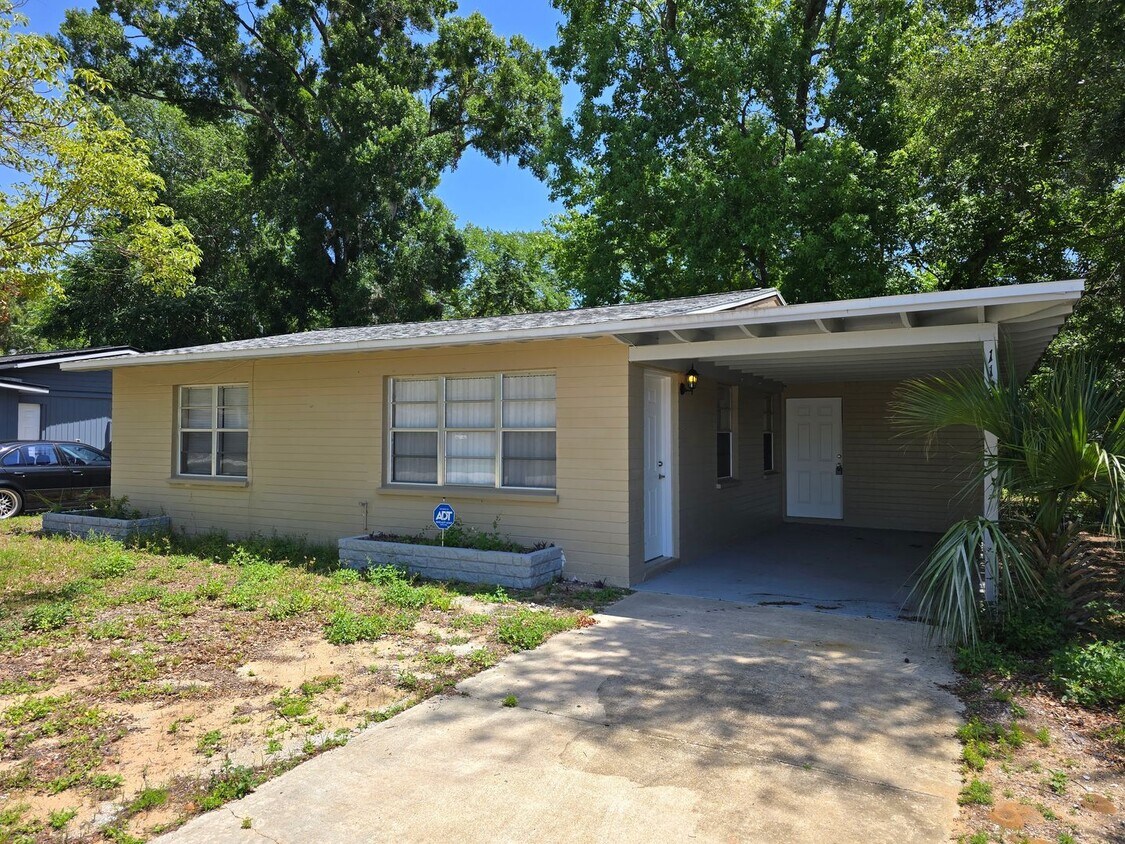 Updated 2-bedroom, 1-bathroom home - Updated 2-bedroom, 1-bathroom home