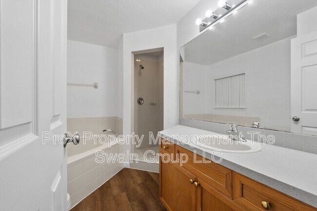 Photo - 25 Inconnu Dr