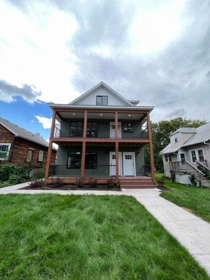 Photo - 887 21st Ave SE Townhome