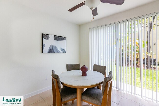 Photo - 1140 SE 24th Rd Unidad 63-1205.1409978