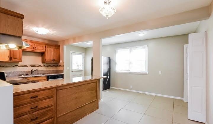 Photo - 705 W Marcia Ave