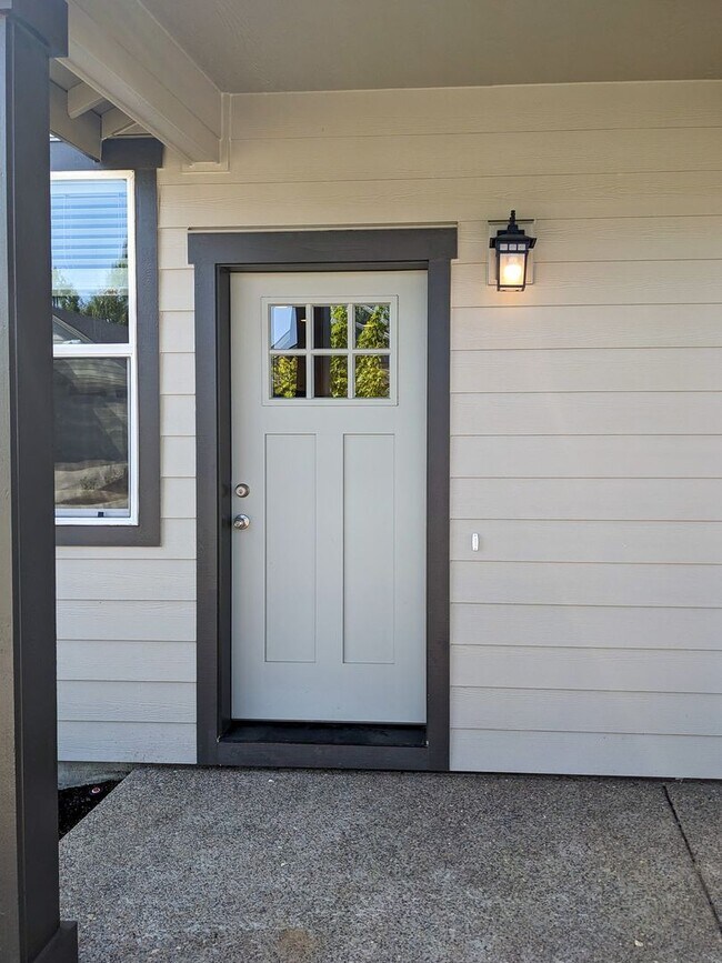 Photo - 1871 SE Mulberry Ave